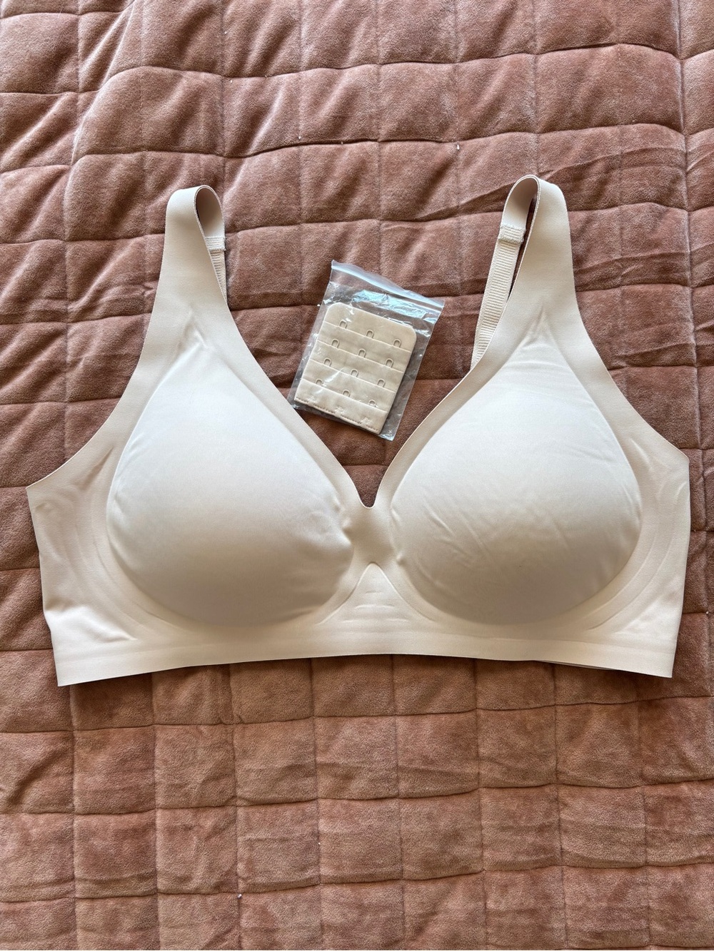 Seamless Wireless Molding Bra - Cream